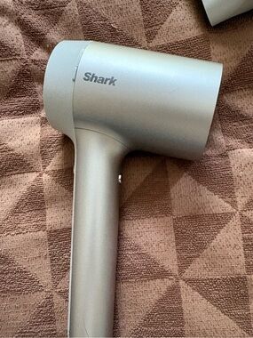 Shark Silver Compact Hair Dryer - Lightweight Women’s Hair Tool